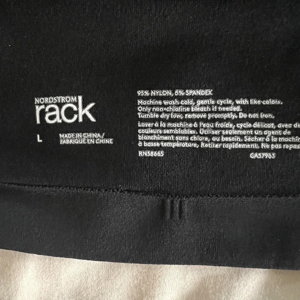 Nordstrom Rack Black Tank-style body shaper Top Sleeveless Stretch Women's L